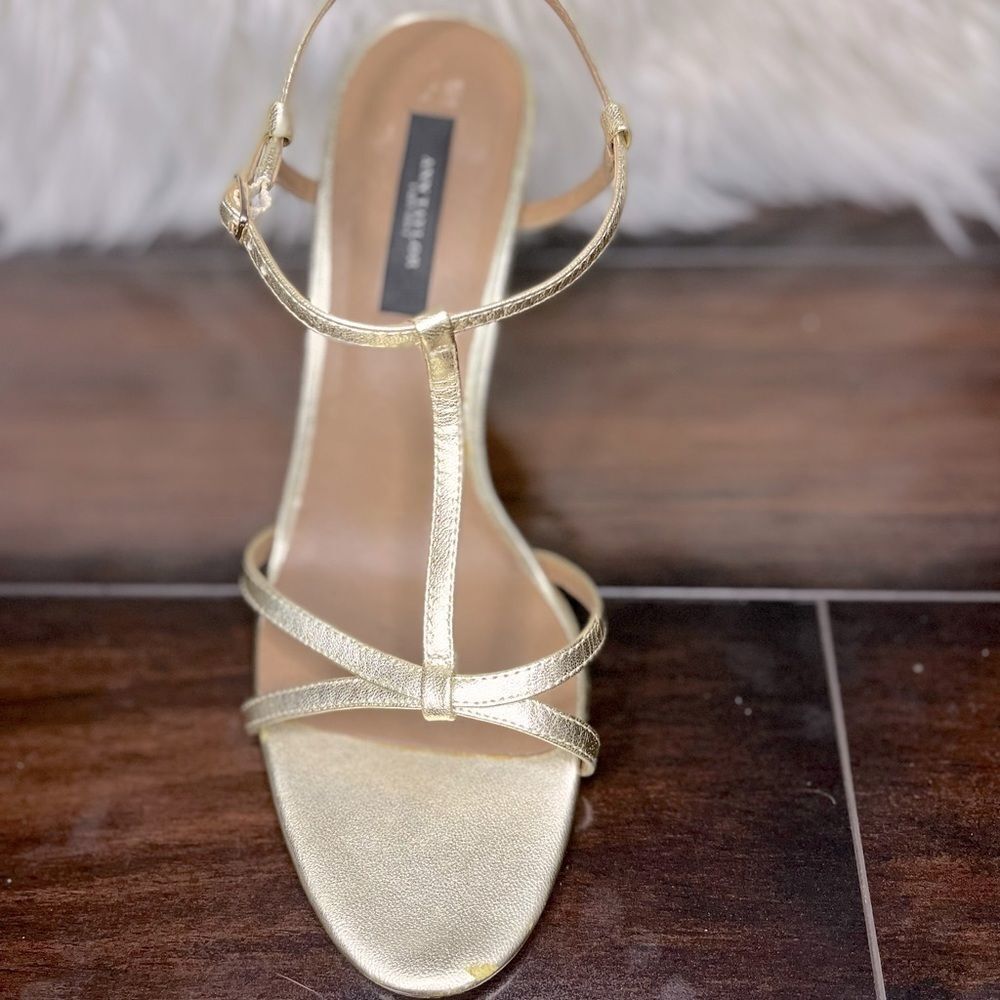 Ann Taylor Gold Metallic Heels​​​ - Picture 9 of 9
